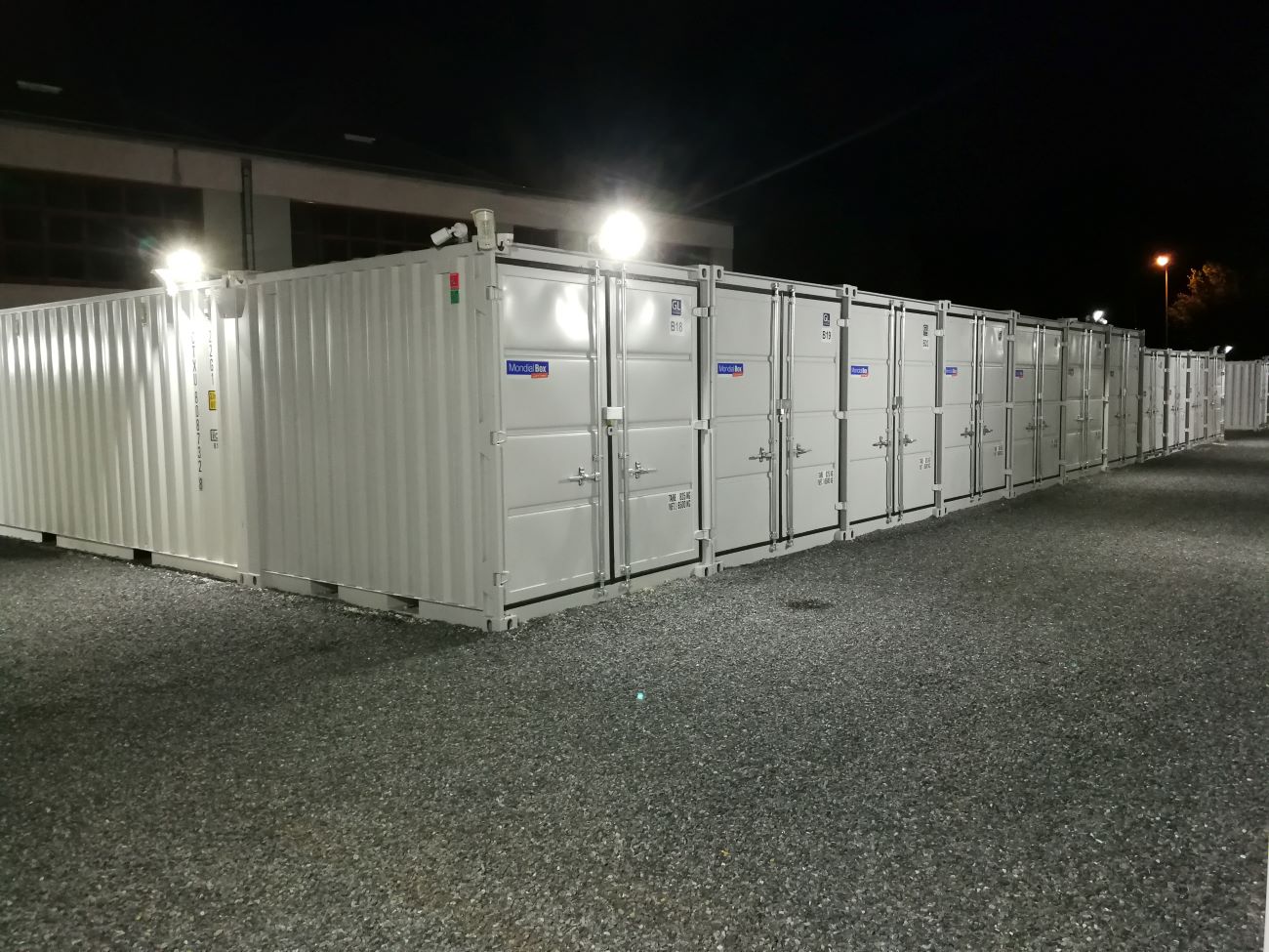 Garde-meuble sécurisé nuit Seine-et-Marne